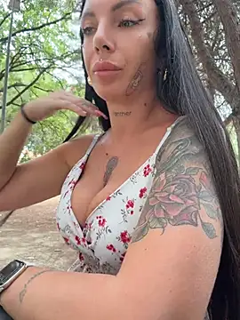 Partenope_Girl webcam