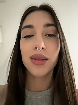 BOOMFOXY live sex cam