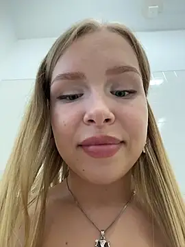 Liza_risky Live Webcam on Stripchat