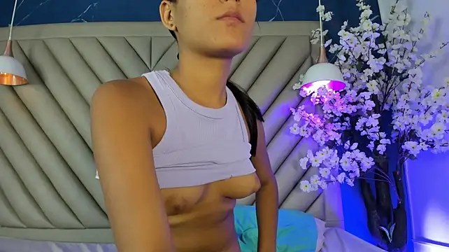 DarkieSweet live cam on StripChat