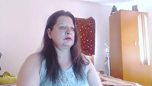 ExtasyMature webcam