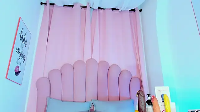 NicoleMadrird webcam