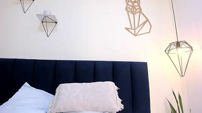 mayaevansmg webcam