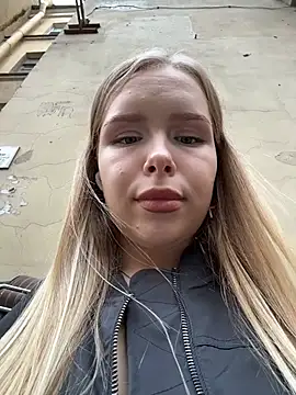 Liza_risky