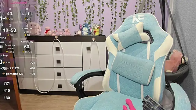 Yoonhee_ki live cam on StripChat
