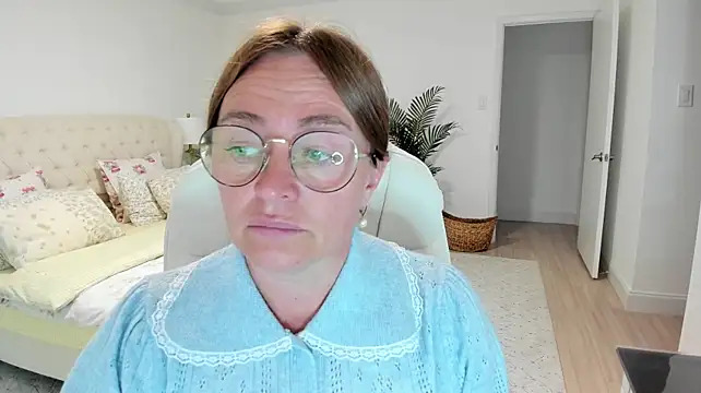 Vika73 webcam