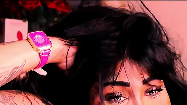 indian_dreamgirl webcam