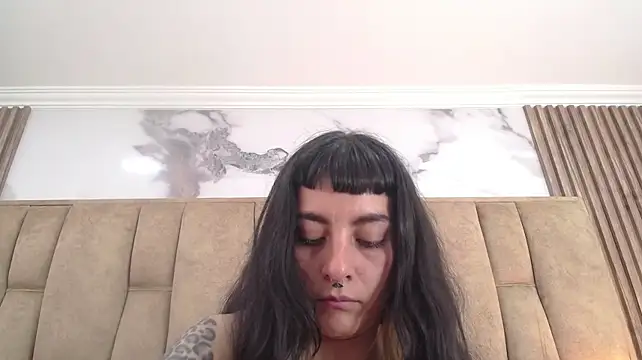 Naughty_Kittenm webcam
