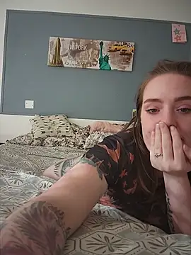 AndHerXO Live Webcam on Stripchat