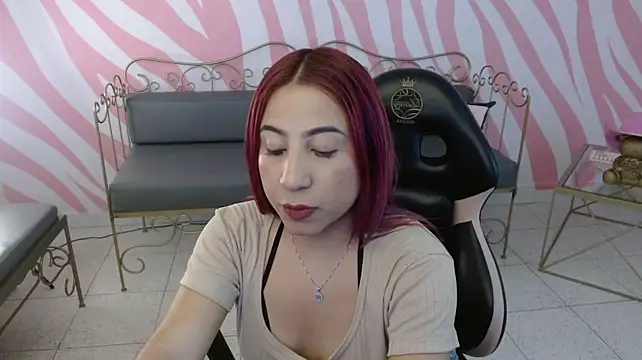 Lovaa__ webcam