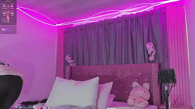 Nayla-Mouna webcam