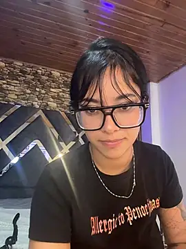 Amy_channel webcam
