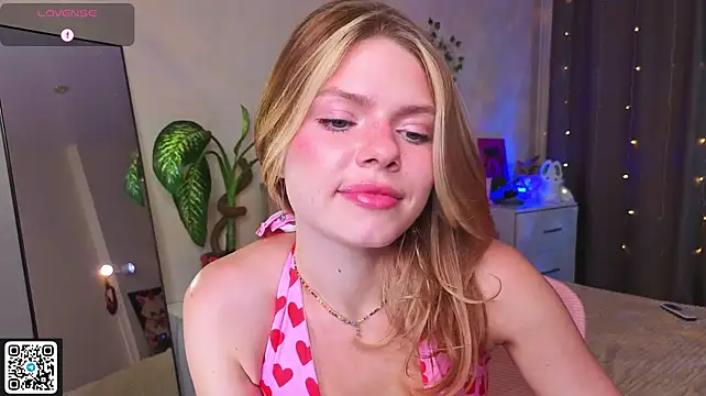 Red__Candy live cam on StripChat