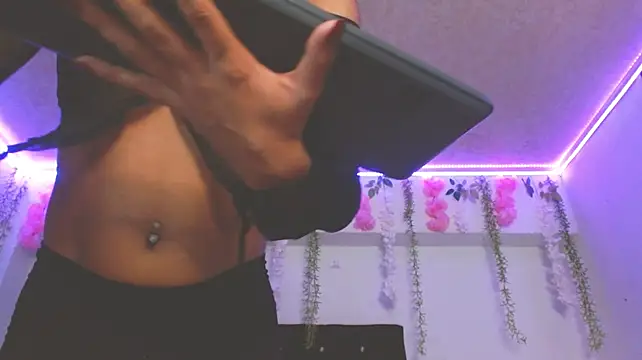 Lyaa_sweet1 webcam