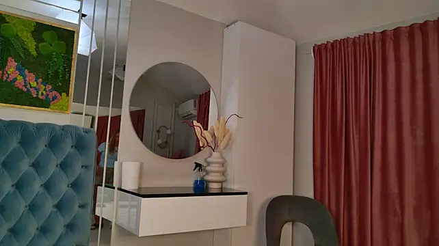 SiennaPierce webcam