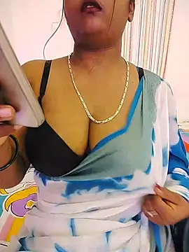 LoveLy-Soneya webcam