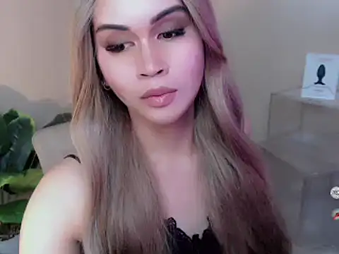 AlodiaOfCums webcam