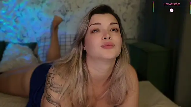 LadyDiLancaster live cam on StripChat