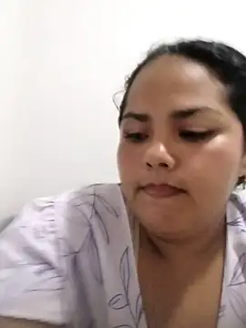 MiaBloom0 webcam