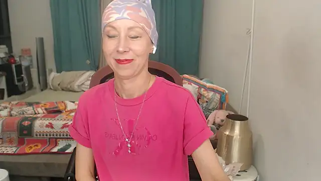 LuxuryNika webcam