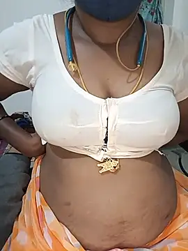 tamil-hotwife on Stripchat