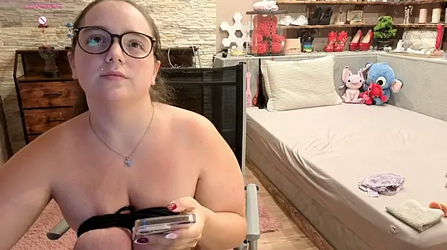 Kimberly-Caprice webcam