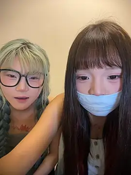 Rocket-Girl live cam on StripChat