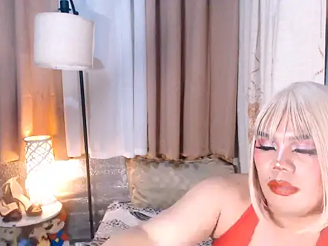 TSbrianaHugeCock webcam