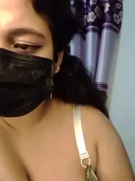 nosrat014 Live Webcam on Stripchat
