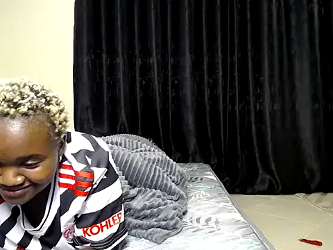 midnight_snac live cam on StripChat