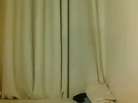 Goldy_petite webcam