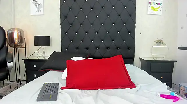 ariana_moon00 webcam