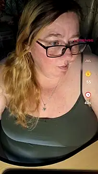 Iceprincess2bad4u webcam