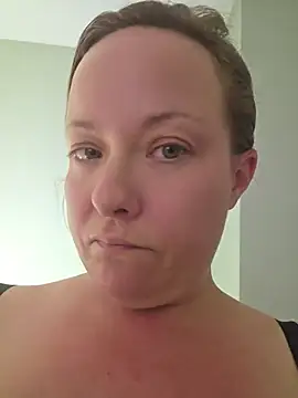 julimonroe webcam