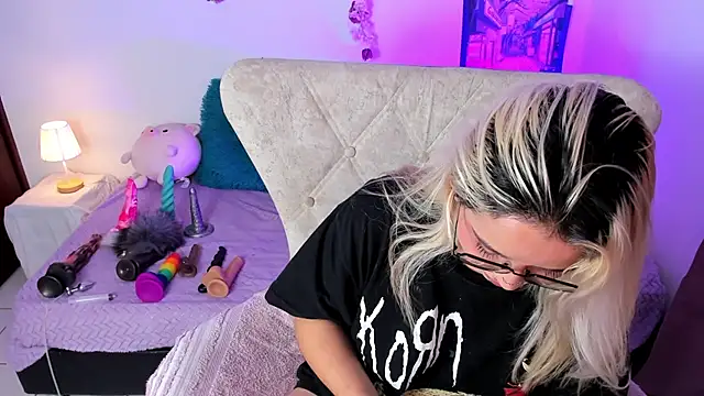Lucille_69 webcam