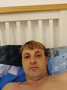 levarboy on Stripchat