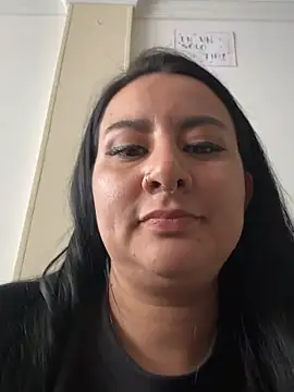 Abril_Luv webcam