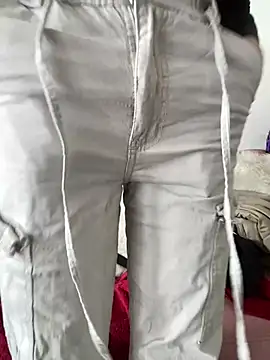 NohaBrooks_Pink webcam