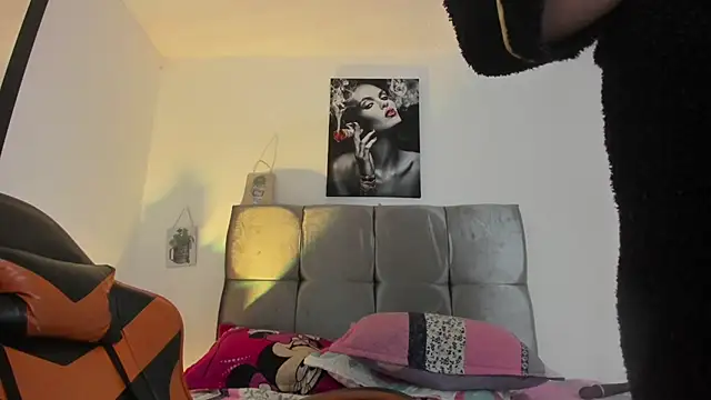 Ariel_star1 live cam on StripChat
