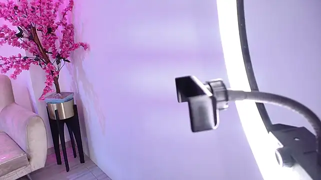 Emily_andrews webcam