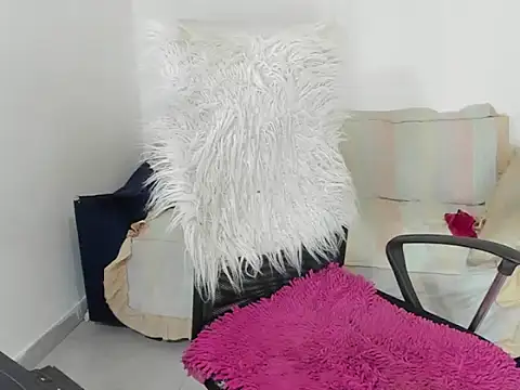 sarahlovexxv webcam