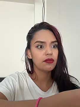sara-77 (G young) - Topless at coffee 2 minutes 🔥