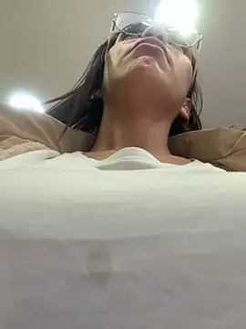 Sara-77 webcam