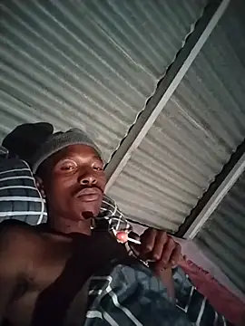 alphamale25 webcam