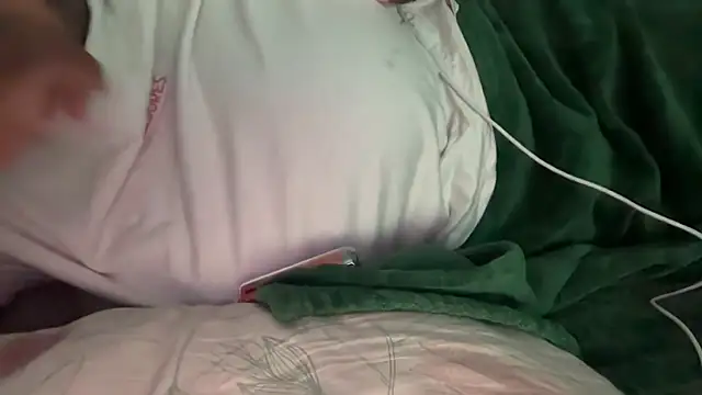 nanaisbackk live webcam