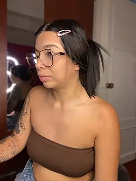 maaddyXXX webcam