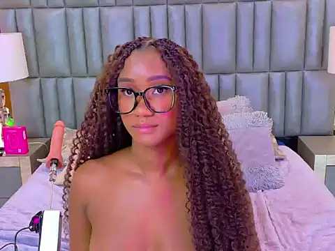 TylaWest webcam