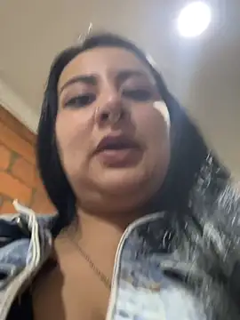 Abril_Luv webcam