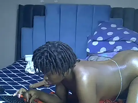 melanin_moon webcam