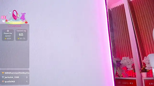 Lizza_Jones webcam